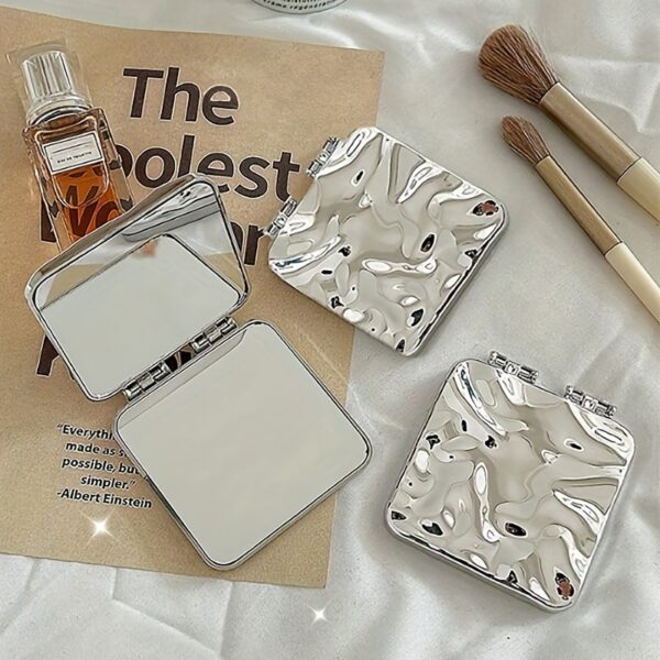Wave Pattern Silvery Portable Handheld Makeup Mirror