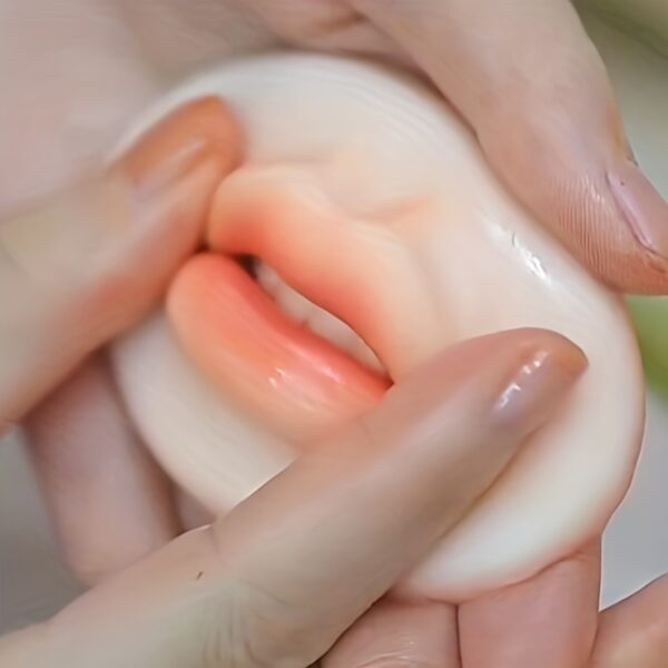 Semi-Permanent Makeup Tattoo Artists Lip Mannequin with