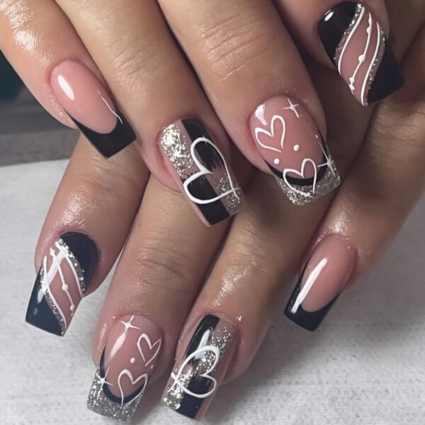 24 Pieces Of Medium Square False Nails