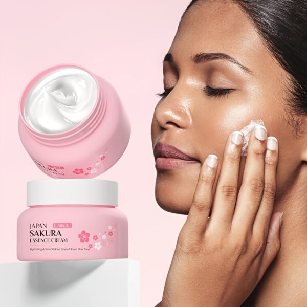 Sakura Face Cream: Hydrate and Revitalize Your